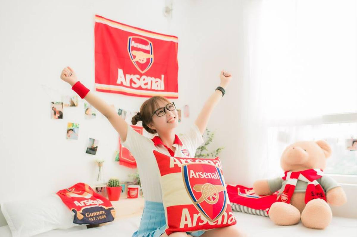 Cựu nữ sinh Học viện Nông nghiệp: Fan girl đội tuyển Arsenal có thân hình nóng bỏng, hút ngàn lượt followers. Ảnh 3