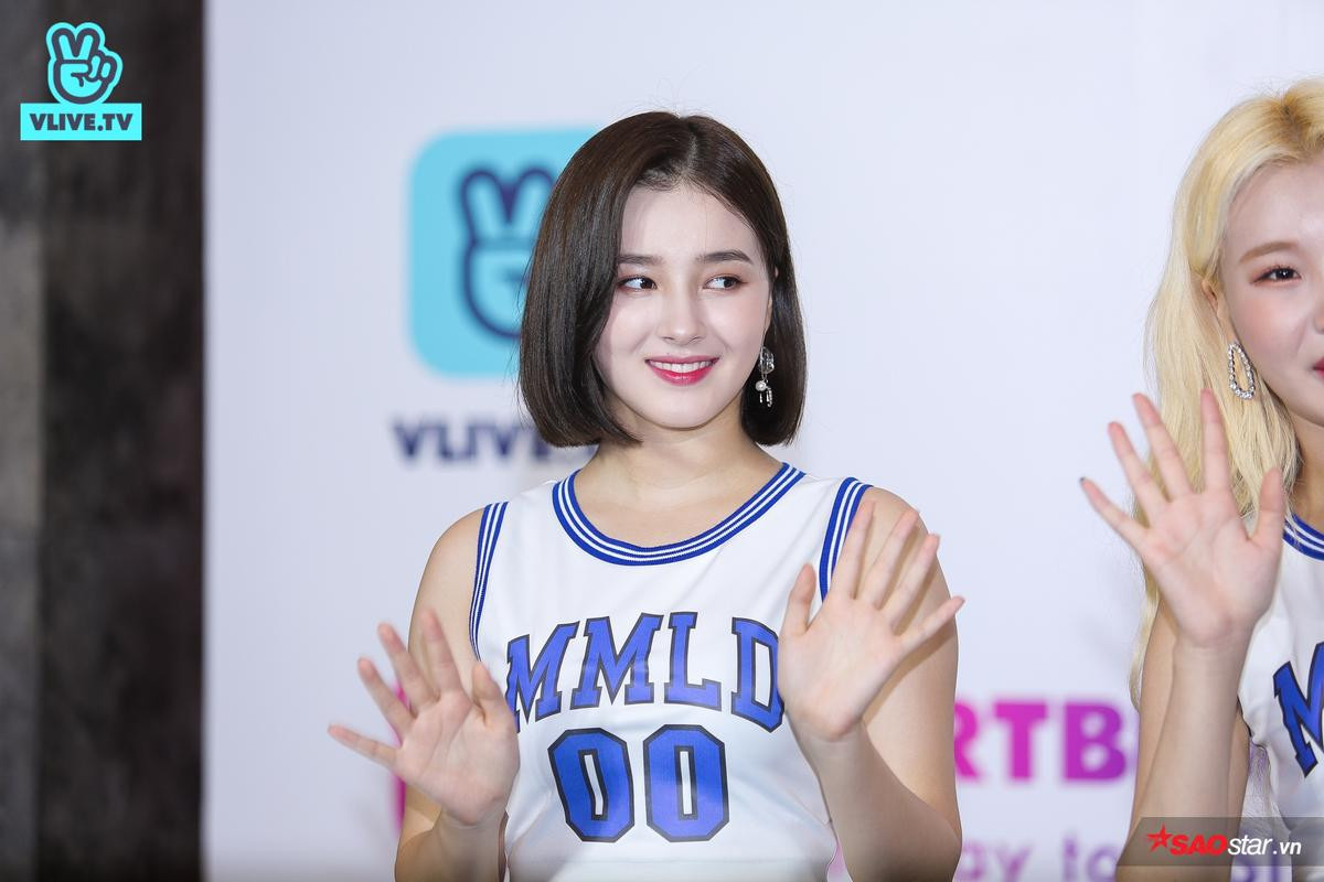 Fansign Momoland tại Việt Nam: Thương lắm Ahin chấn thương mắt vẫn cố gặp fan Việt bằng được Ảnh 5