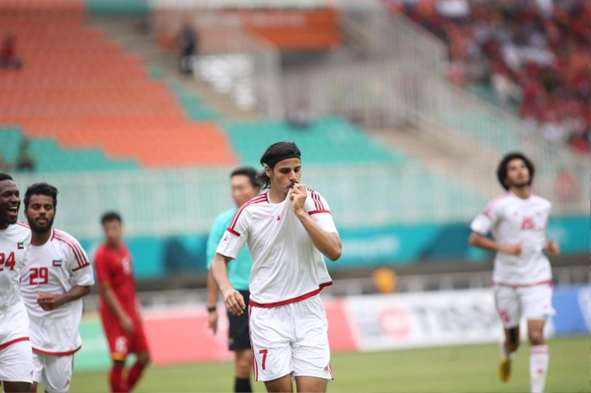 U23 Việt Nam thua U23 UAE: Bùi Tiến Dũng bắt phạt đền quá dở! Ảnh 1