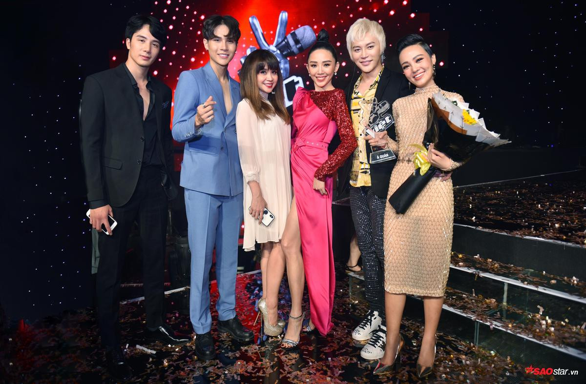 Chung kết - The Voice 2018: Bùng nổ, rực rỡ và thăng hoa những sắc màu cảm xúc! Ảnh 12