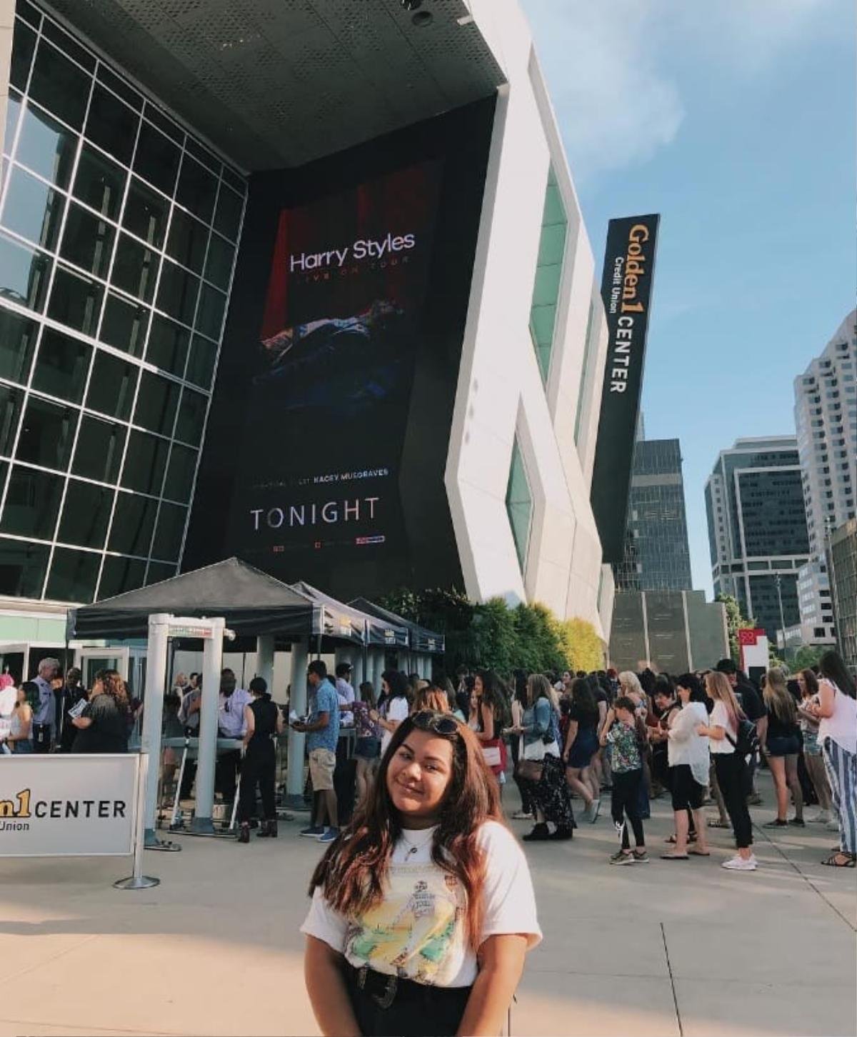 Harry Styles giúp fan come out trong concert của mình Ảnh 2