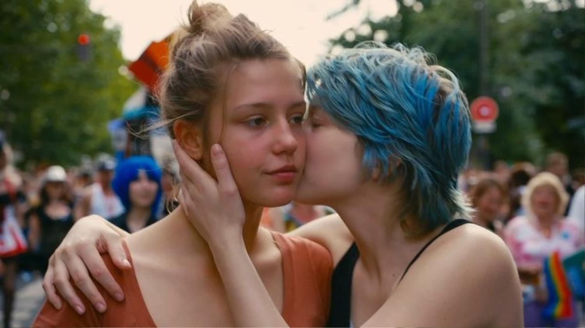 Câu chuyện tình yêu giàu cảm xúc ‘Blue is the warmest color - Màu xanh nồng ấm’ Ảnh 2