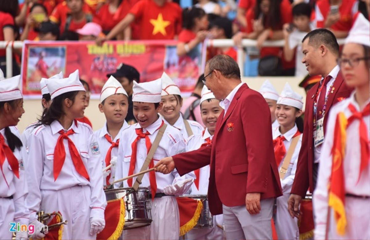 Những hình ảnh ‘siêu dễ thương’ của thầy Park và dàn ‘mỹ nam’ U23 Việt Nam gây sốt trong lễ vinh danh Ảnh 2