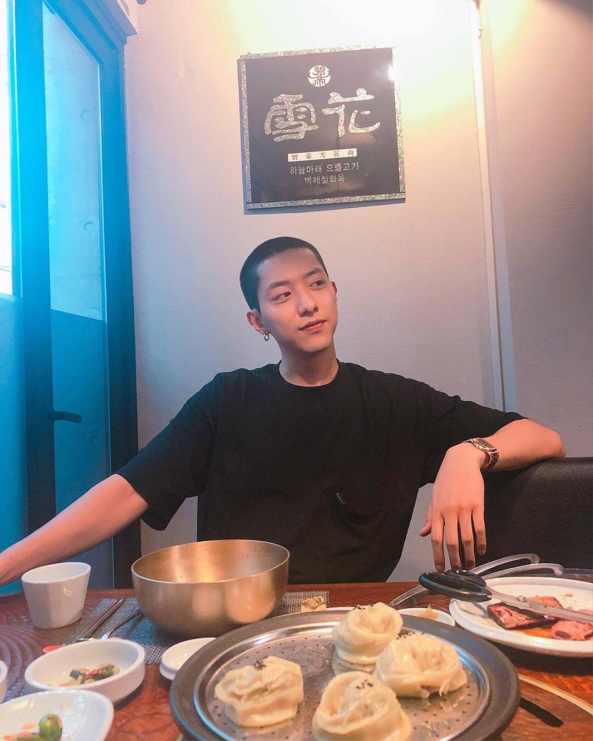 Nhập ngũ 1 tháng, Lee Jung Shin (CNBLUE) bất ngờ gây 'sốt' với vai sát nhân máu lạnh trong tập 8 'Voice 2' Ảnh 7