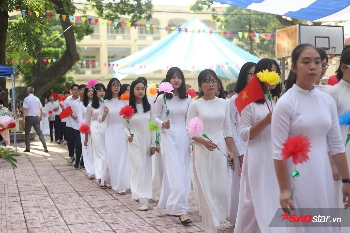 9x cuối cùng đã hết thời học sinh, lễ khai giảng năm nay chỉ toàn thế hệ Z và đây là sự khác biệt Ảnh 4