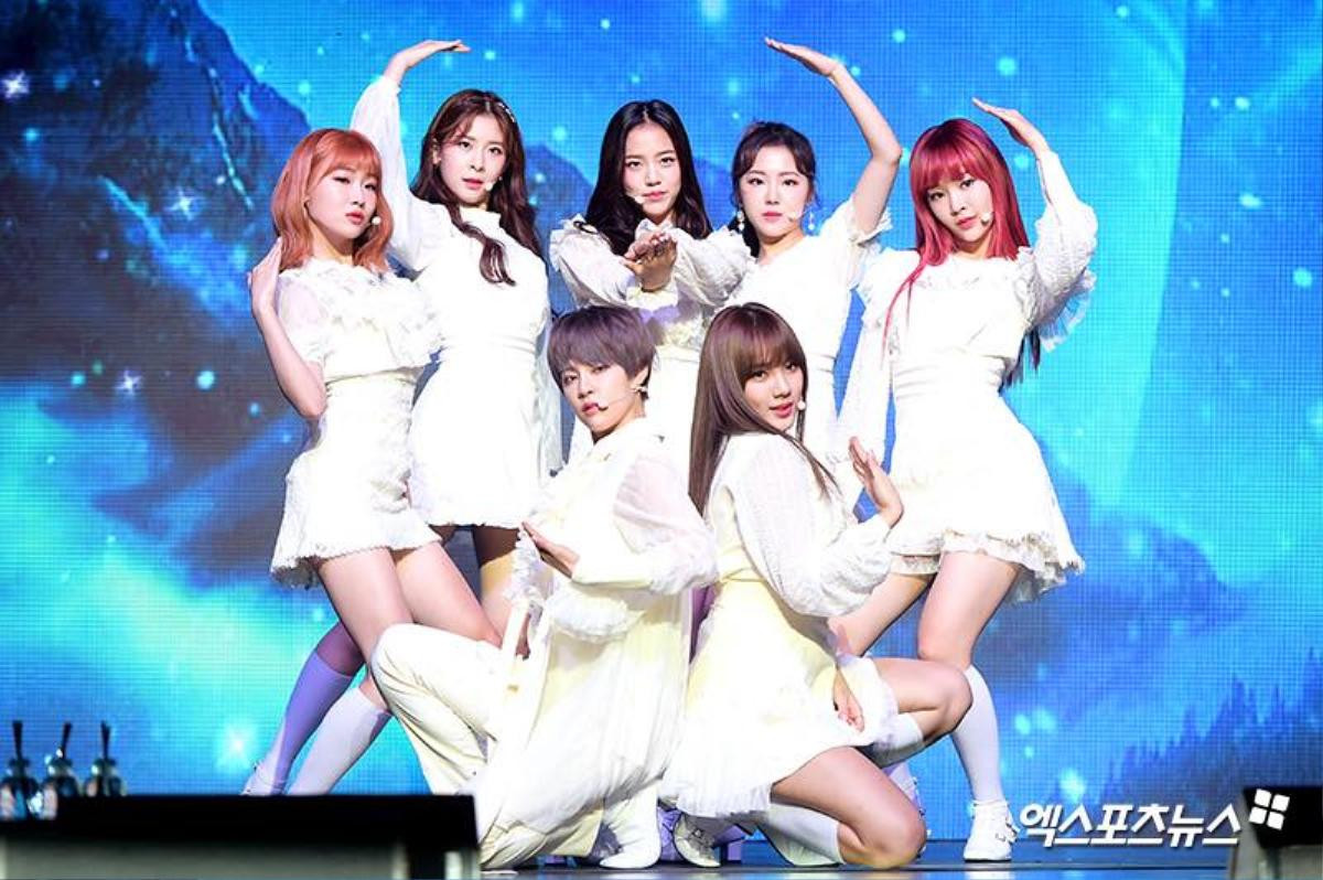 Fan phấn khích với thành viên girlgroup mới GWSN: Quá nam tính, thậm chí điển trai… hơn cả phái mạnh Ảnh 7