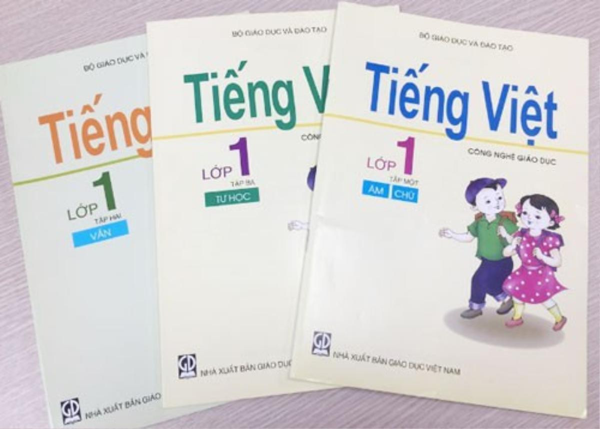 Tranh cãi vụ học sinh tập đọc bằng hình vuông, tròn, tam giác: Người hoang mang chỉ trích, người lên tiếng bảo vệ Ảnh 3