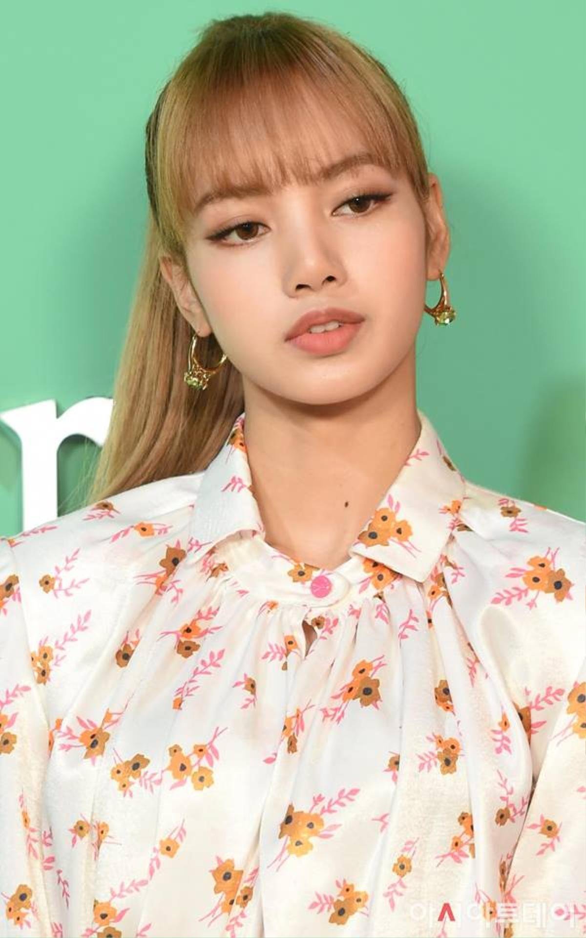 Lisa và Rosé (Black Pink) nổi bật lấn át dàn sao hạng A tại sự kiện thời trang Ảnh 3