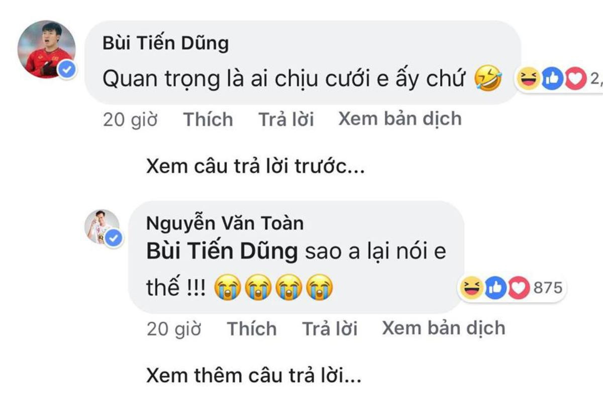 Thấy Văn Toàn ăn mặc bảnh bao tự hỏi cưới vợ được chưa, trung vệ Bùi Tiến Dũng bình luận 'phũ' thế này đây! Ảnh 2