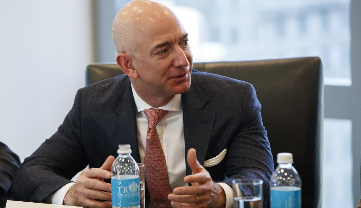 Là tỷ phú giàu nhất hành tinh, Jeff Bezos vẫn phải rửa chén để giữ hạnh phúc gia đình Ảnh 4