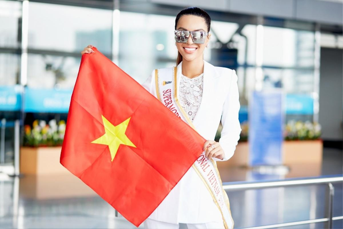 Siêu mẫu Khả Trang mặc cây trắng tuyệt đẹp, lên đường tham dự cuộc thi Siêu mẫu Quốc tế 2018 Ảnh 9