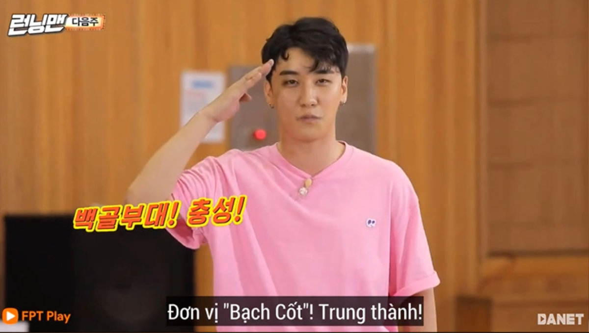 Running Man tập đặc biệt 2: Seungri tập tành làm quân nhân, B.I - Jia cãi nhau bằng tiếng …sủa Ảnh 11