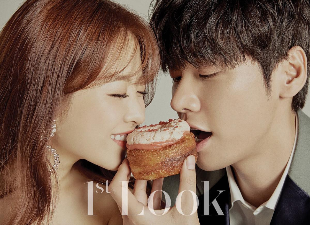 Kim Young Kwang và Park Bo Young cực ‘tình’ trên tạp chí quảng bá cho bộ phim ‘Ngày em đẹp nhất’ Ảnh 7