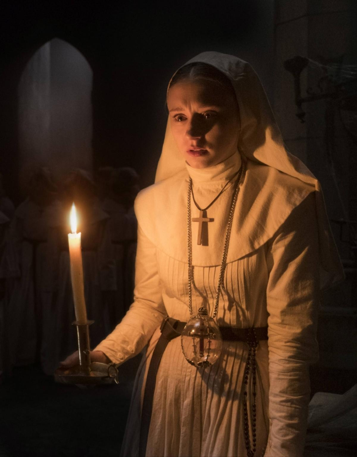 'The Nun' mở ra cánh cửa rộng cho những phần sau của Vũ trụ The Conjuring Ảnh 8