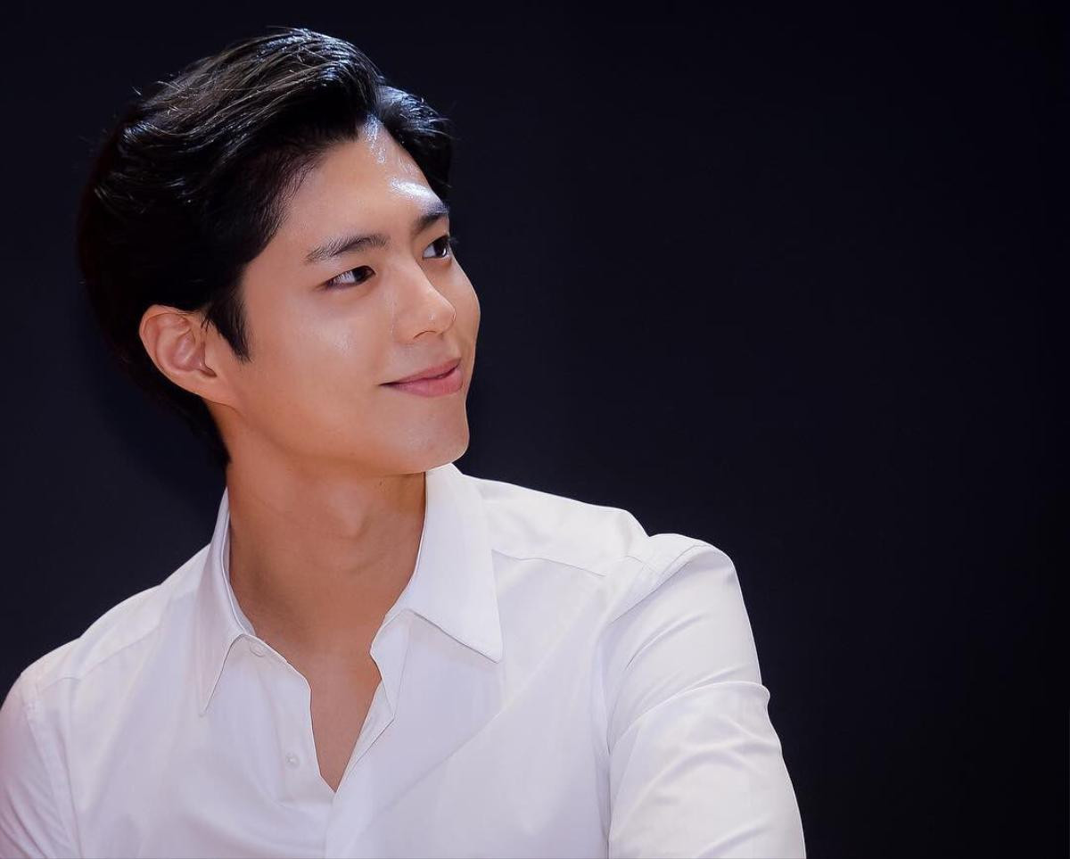 Tạm biệt mái tóc bỏ luống gây tranh cãi, Park Bo Gum ‘gây sốt’ với vẻ ngoài cực điển trai tại sự kiện sáng nay Ảnh 16