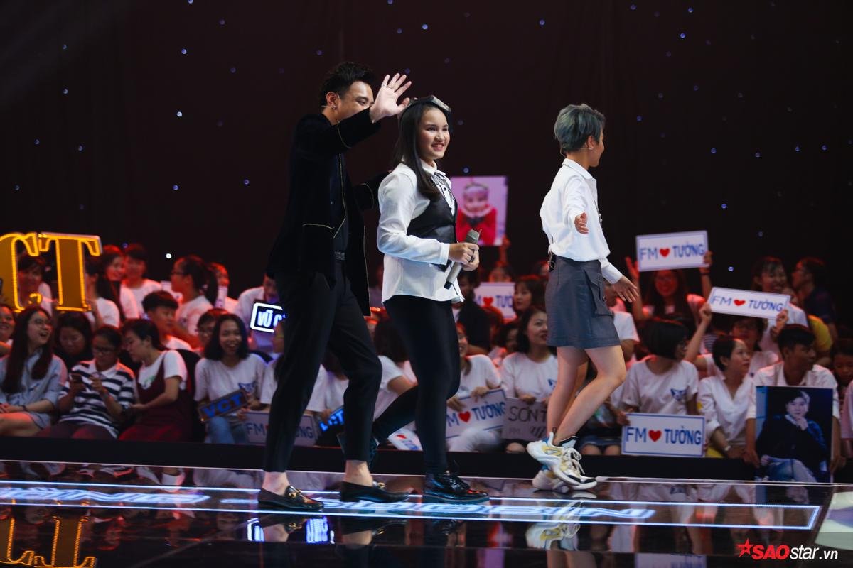 Điểm mặt các 'gà nhí' khiến 6 HLV tranh đấu tại tập 1 vòng Giấu mặt The Voice Kids 2018 Ảnh 7