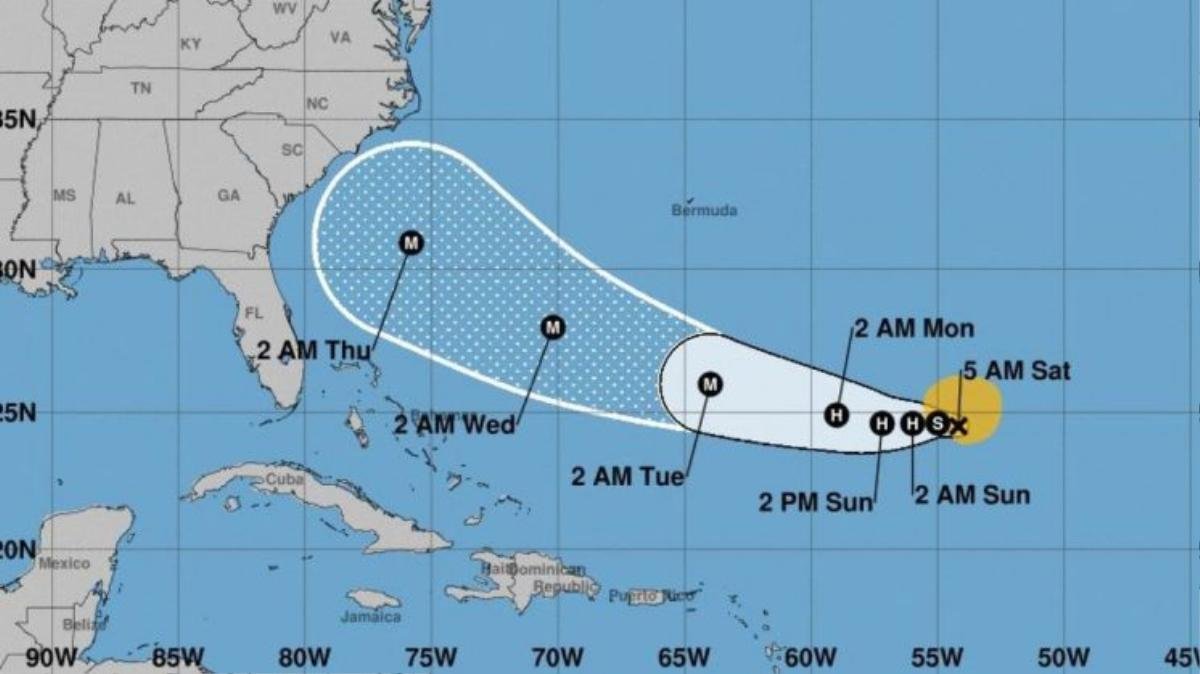 Mỹ sơ tán 1,5 triệu dân, hàng hóa hết sạch trước bão Florence dữ tợn nhất trong 60 năm qua Ảnh 4