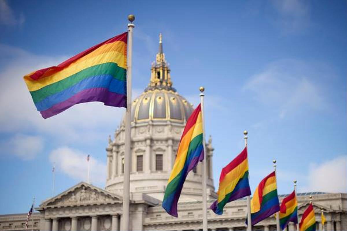 California thông qua dự luật mới  - mở ra giai đoạn phát triển cho cộng  đồng LGBT Ảnh 3