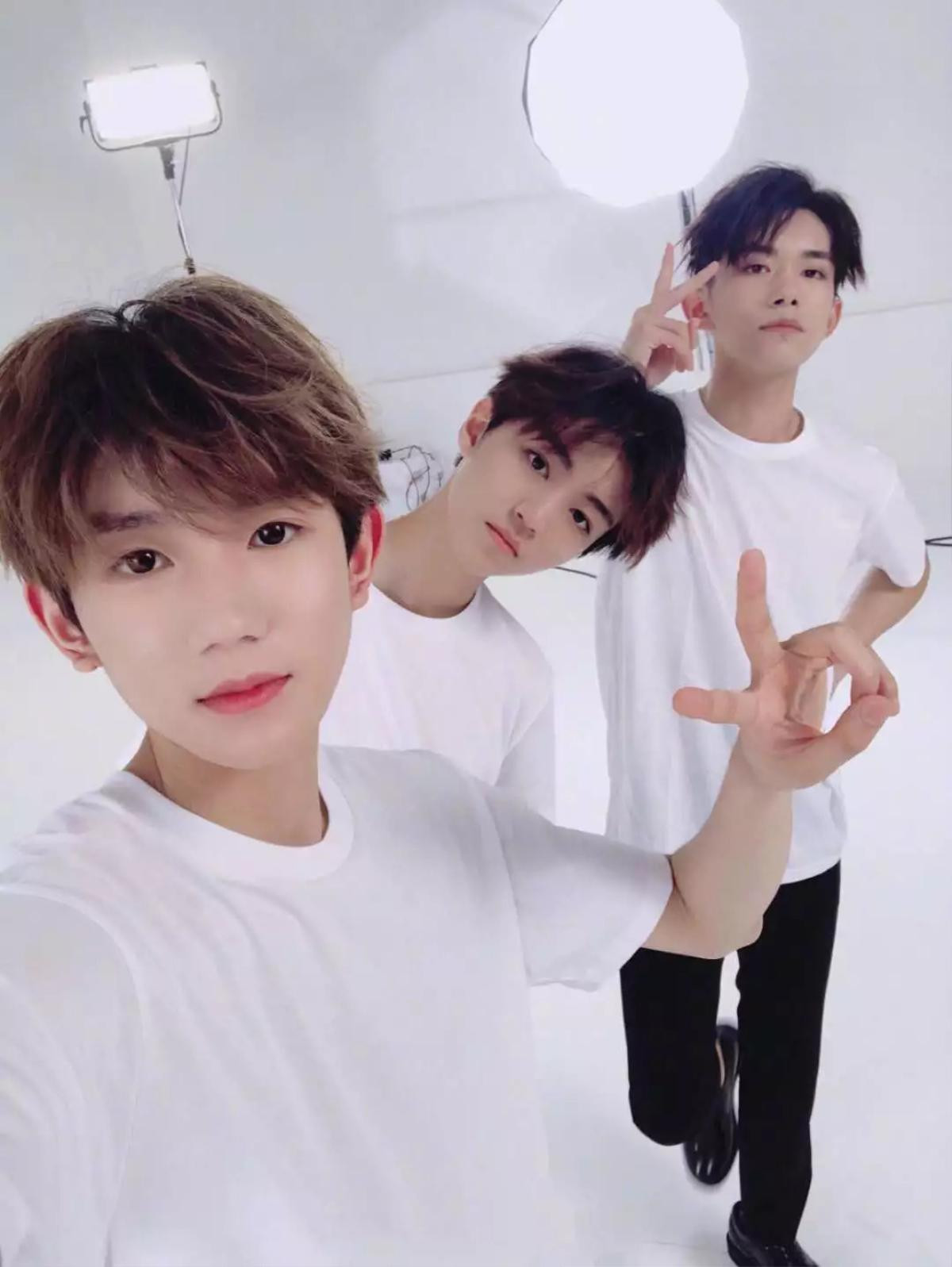 Lối đi riêng của từng thành viên của TFBoys: Mỗi người có một thành công riêng, không nên so sánh ai hơn ai Ảnh 11