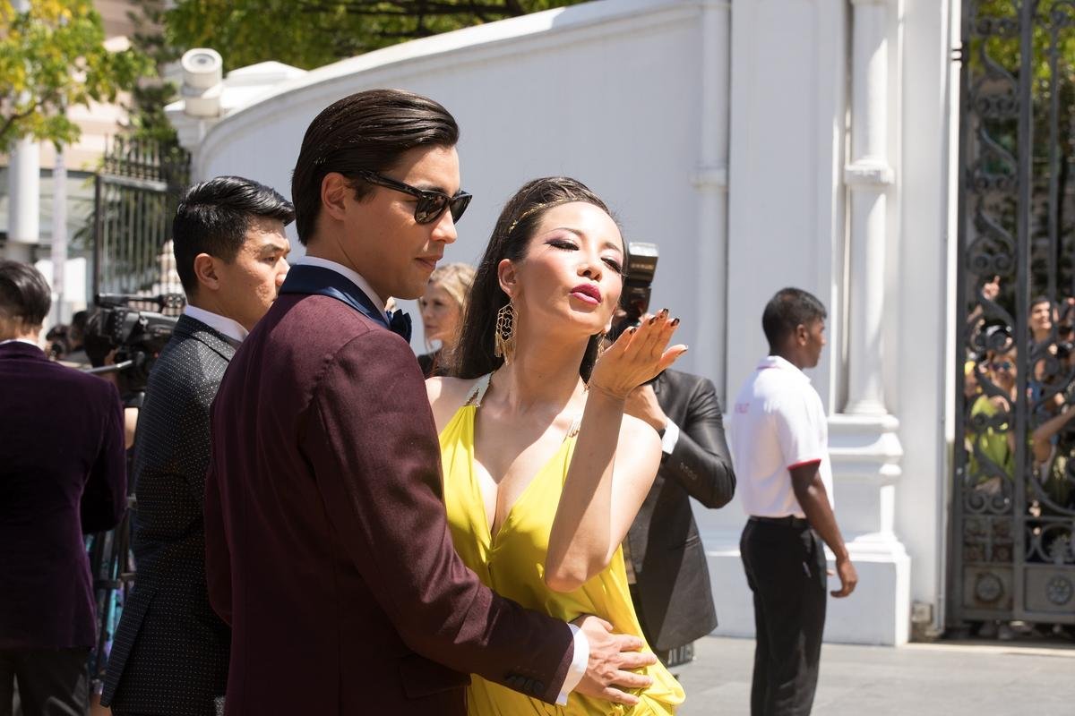 Review 'Crazy Rich Asians': Chuyện tình Lọ Lem - hoàng tử 'siêu giàu' mang đậm bản sắc Á Đông Ảnh 11