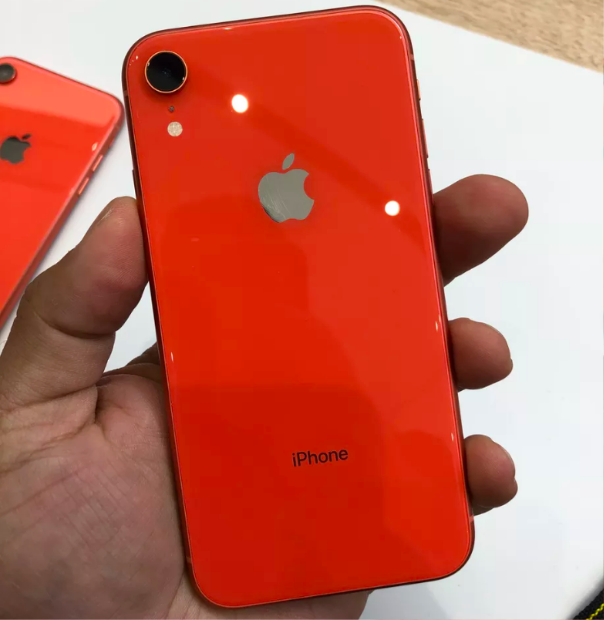 Cận cảnh bộ ba iPhone Xr, Xs và Xs Max vừa ra mắt: Đẹp quá Apple ơi! Ảnh 5