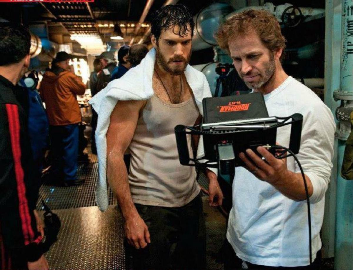 Sau thông tin Henry Cavill bỏ vai Superman, đạo diễn Zack Snyder 'xát muối tim fan' bằng hành động này Ảnh 3