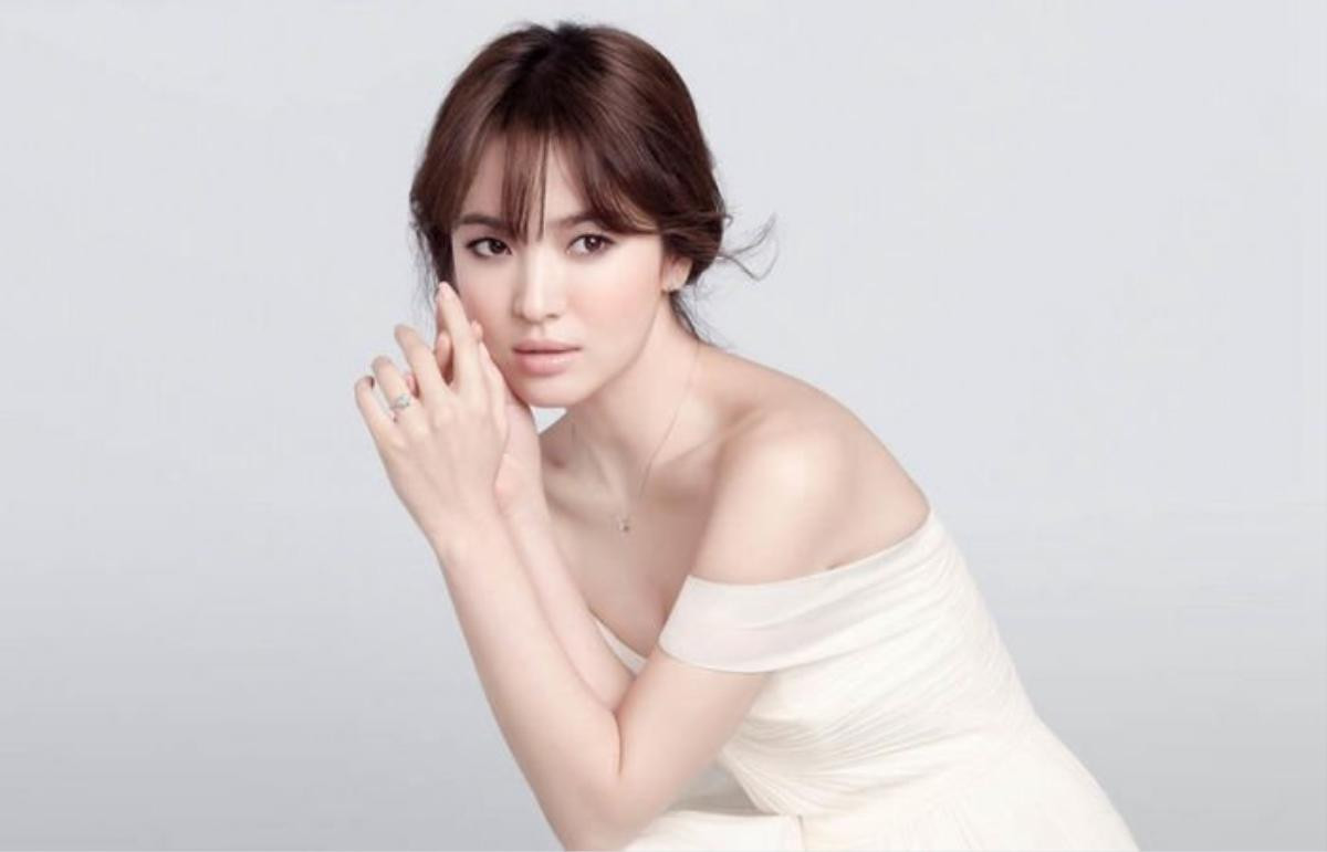 Chẳng mấy khi chịu xuất hiện, Song Hye Kyo giữ vững phong độ xinh đẹp như một ‘búp bê sống’ Ảnh 2