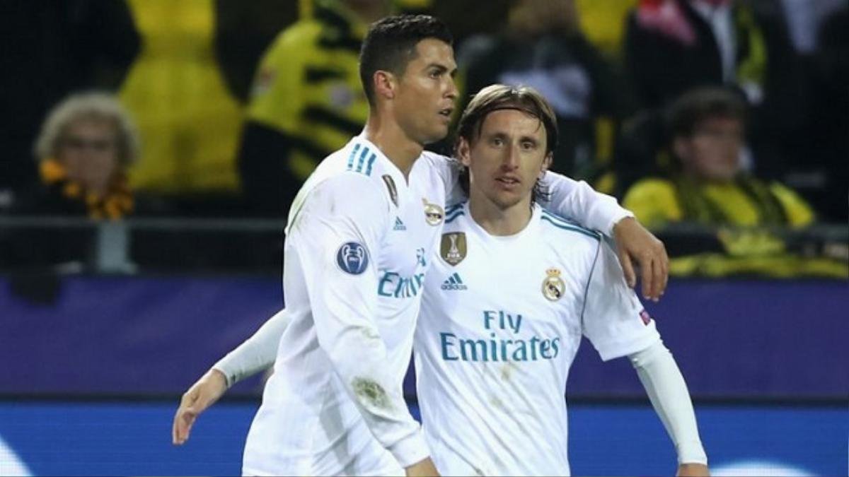 Thi đấu nhạt nhòa cùng Real Madrid, Modric sắp dâng danh hiệu cá nhân cho Ronaldo Ảnh 2