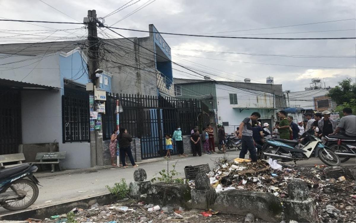 Mở cửa vào nhà, con gái tá hỏa thấy mẹ nằm chết trên vũng máu, cha thoi thóp ở Sài Gòn Ảnh 1