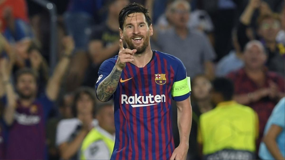 Lập hattrick vào lưới PSV, Messi vẫn ngước nhìn sự vĩ đại của Ronaldo Ảnh 2