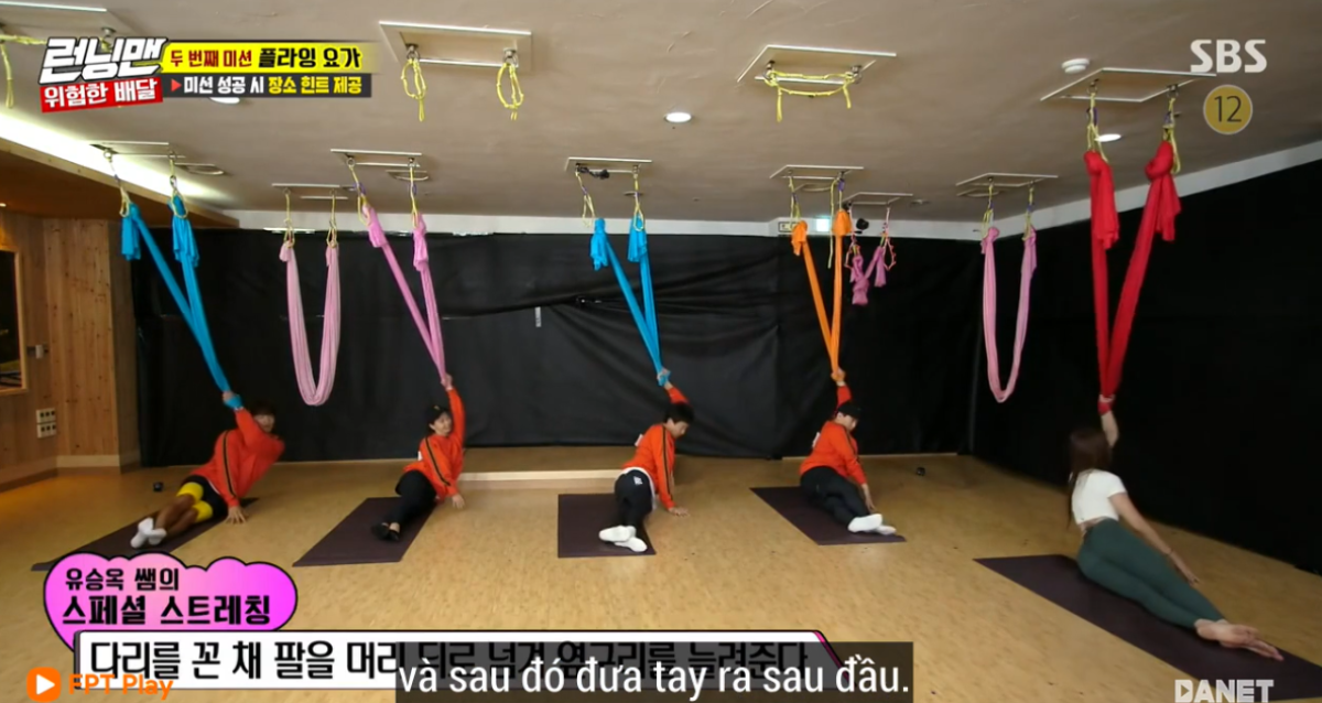 Running Man tập 418: GOT7 quá bảnh trai, Kwang Soo ngượng ngùng đứng cạnh 'hoa hậu yoga' Yoo Seung Ok Ảnh 21