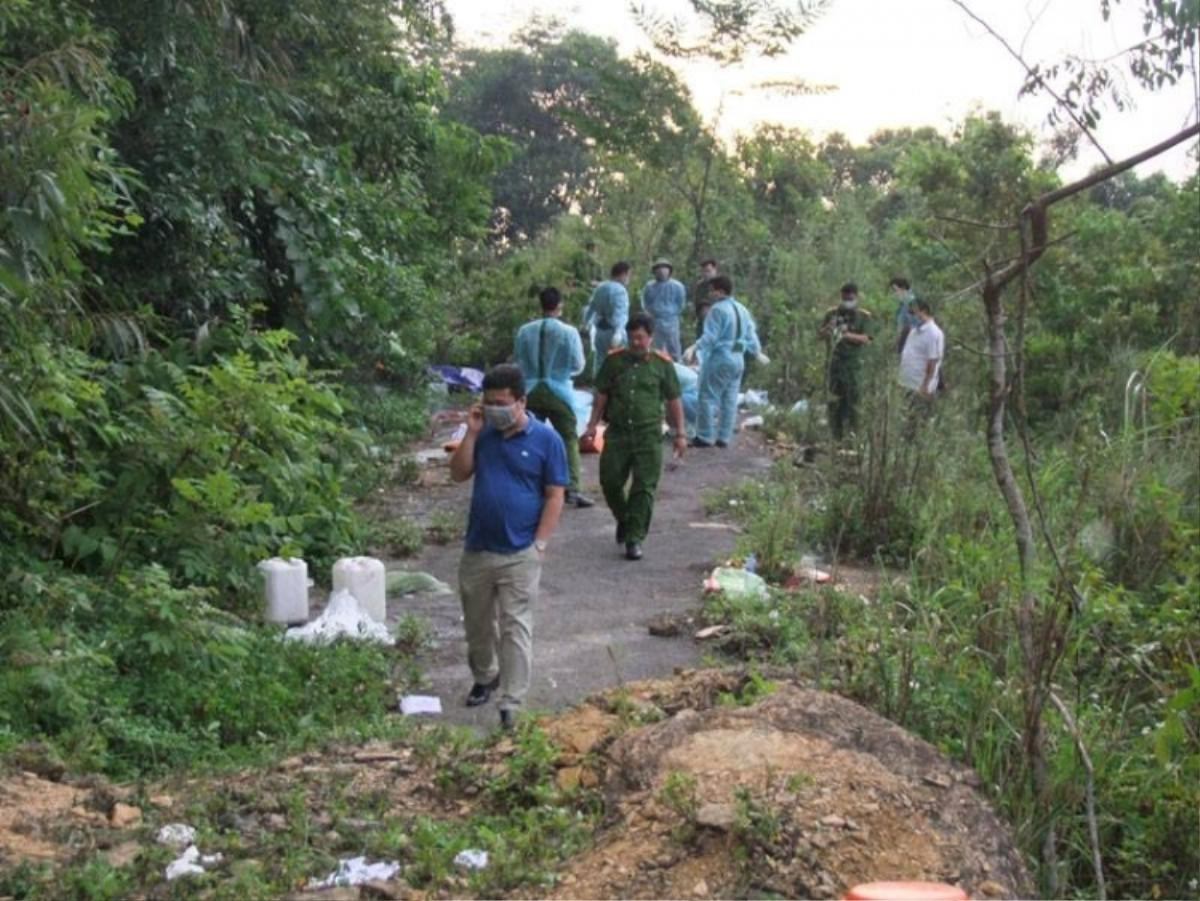 Khen thưởng tập thể, cá nhân phá án vụ hai nghi phạm giết tài xế cướp ô tô rồi ném xác xuống đèo Thung Khe Ảnh 3