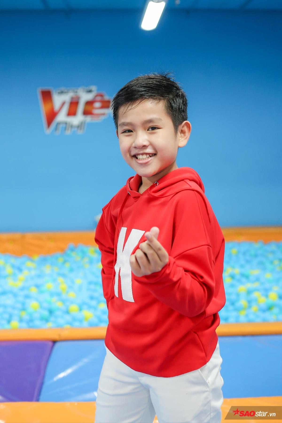 Ngọc Ánh, Lưu Hiền Trinh biểu diễn 'bất chấp địa hình' thị phạm cho dàn thí sinh The Voice Kids 2018 Ảnh 2