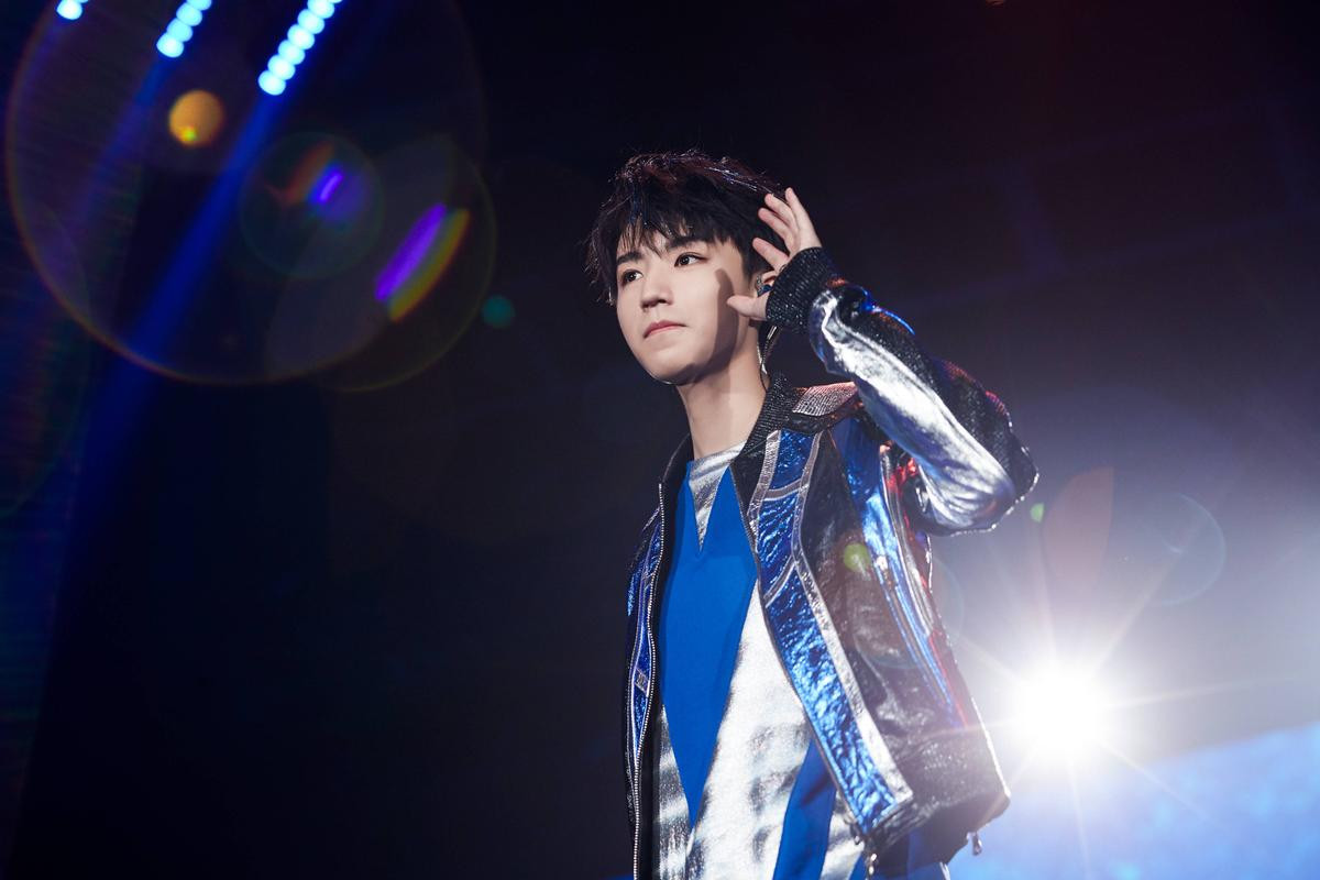 Hậu concert sinh nhật 19, Vương Tuấn Khải (TFBOYS) vội vã đăng ảnh tự sướng và gửi lời nhắn nhủ người hâm mộ Ảnh 15