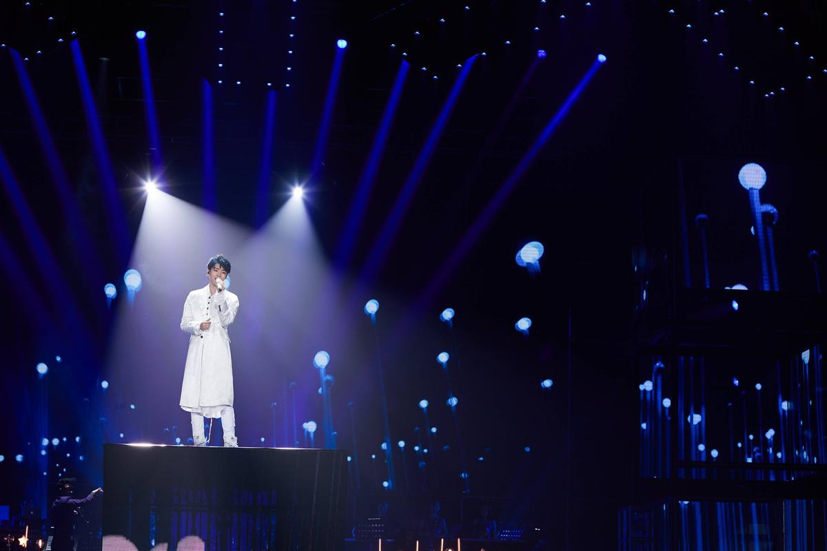 Hậu concert sinh nhật 19, Vương Tuấn Khải (TFBOYS) vội vã đăng ảnh tự sướng và gửi lời nhắn nhủ người hâm mộ Ảnh 21