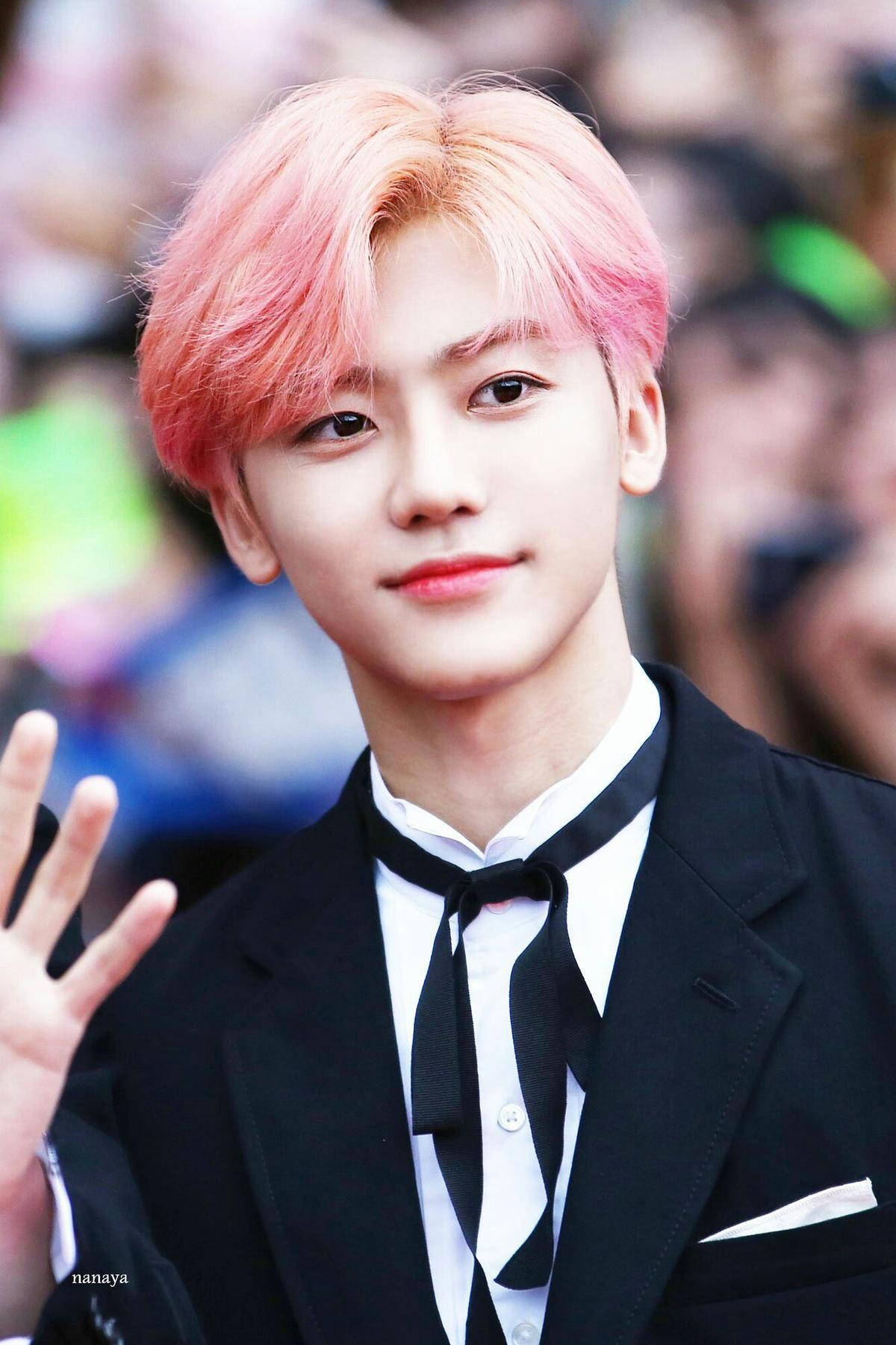 Jaemin (NCT DREAM) đột nhiên nổi rần rần khắp cộng đồng K-fan vì nhuộm tóc hồng Ảnh 5