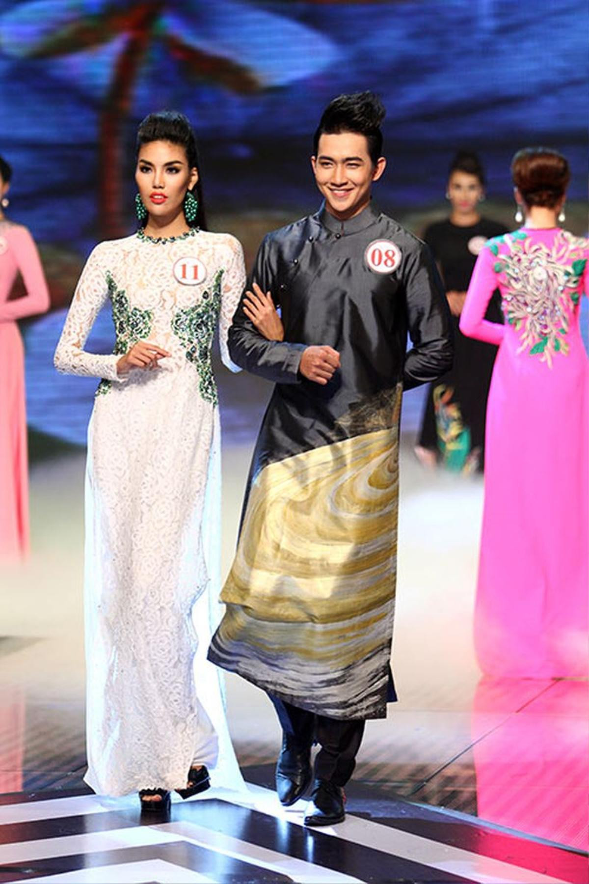 Lan Khuê và 4 lần mặc áo dài từ Siêu mẫu Việt Nam đến Miss World: Đẹp nhất vẫn là ngày làm cô dâu! Ảnh 2