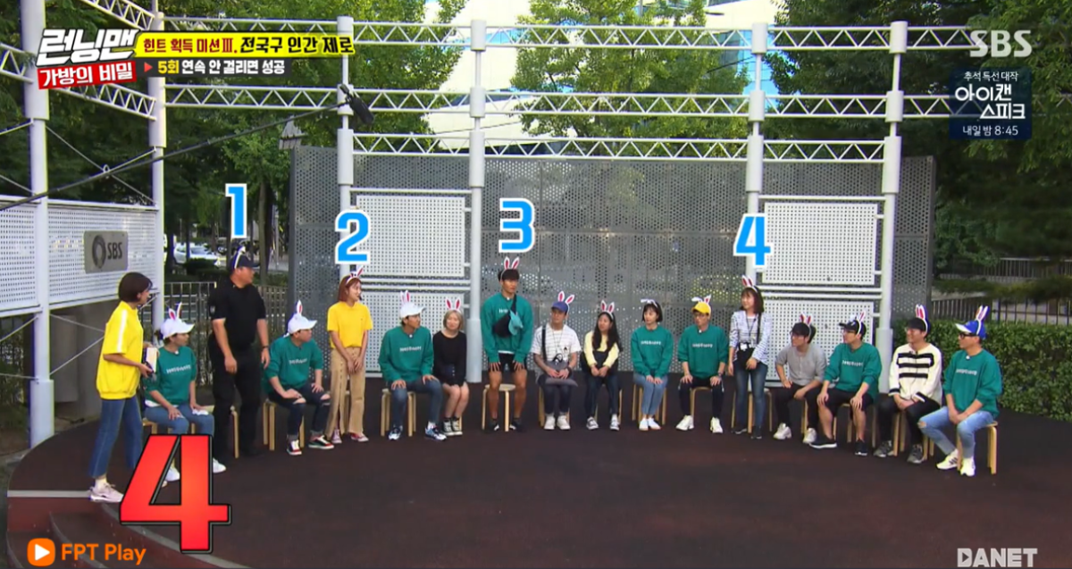 Running Man tập 419: Khám phá bí mật bất ngờ nằm trong chiếc cặp đen Ảnh 16