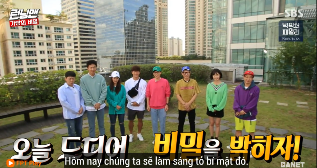 Running Man tập 419: Khám phá bí mật bất ngờ nằm trong chiếc cặp đen Ảnh 2