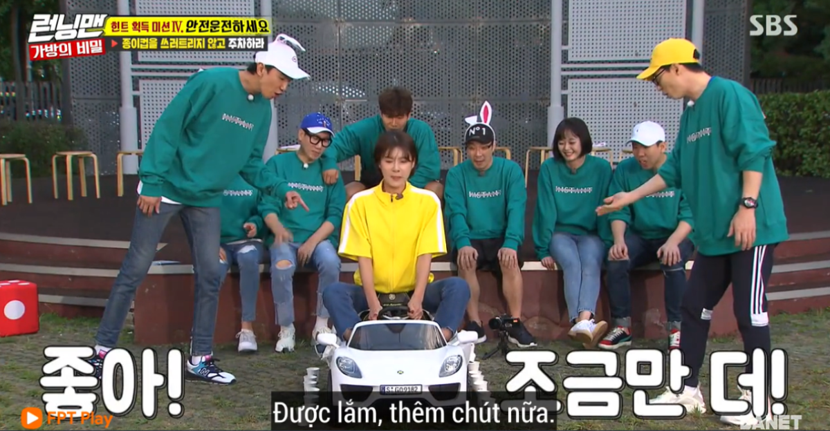 Running Man tập 419: Khám phá bí mật bất ngờ nằm trong chiếc cặp đen Ảnh 23