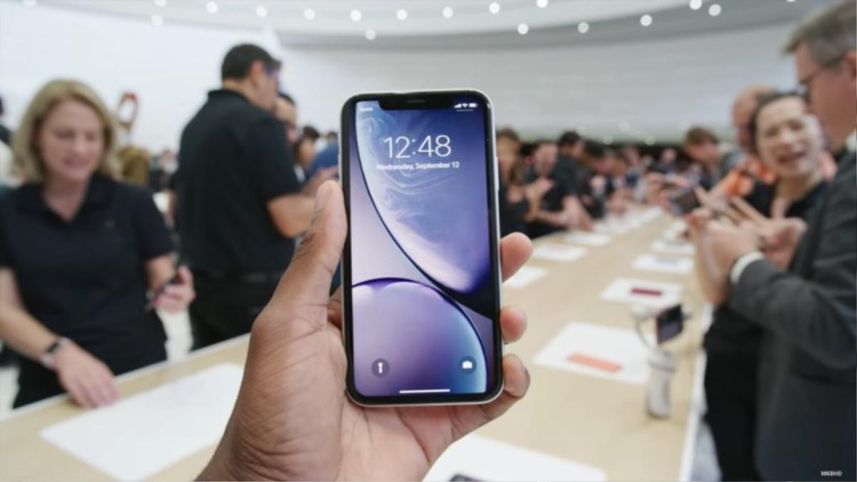 Ngắm trọn vẹn 6 màu máy tuyệt đẹp của iPhone Xr khiến bạn chẳng còn muốn mua iPhone Xs và Xs Max Ảnh 1