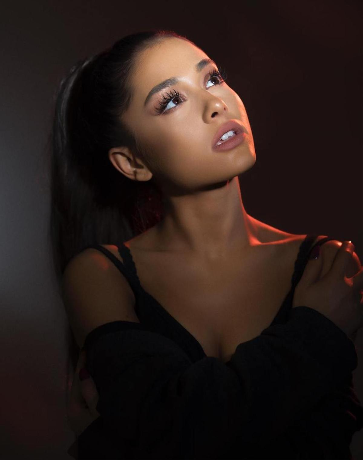 Sweetener Tour của Ariana Grande ư? Ngày càng xa vời rồi… Ảnh 1