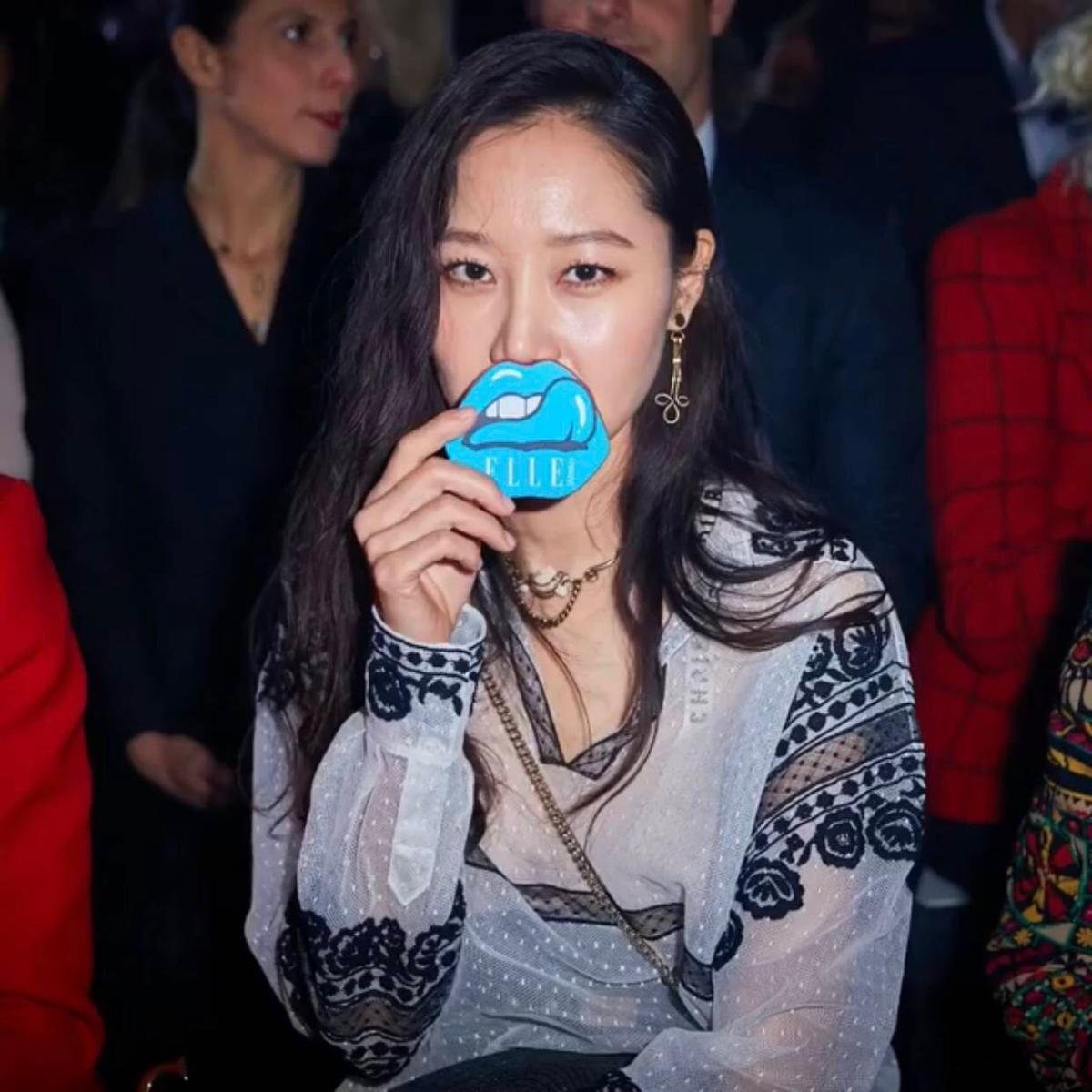 Paris Fashion Week 2018: 'Chị đại' Gong Hyo Jin, Angela Baby tỏa sáng cùng vợ 'tài tử' Ryan Reynolds Ảnh 5