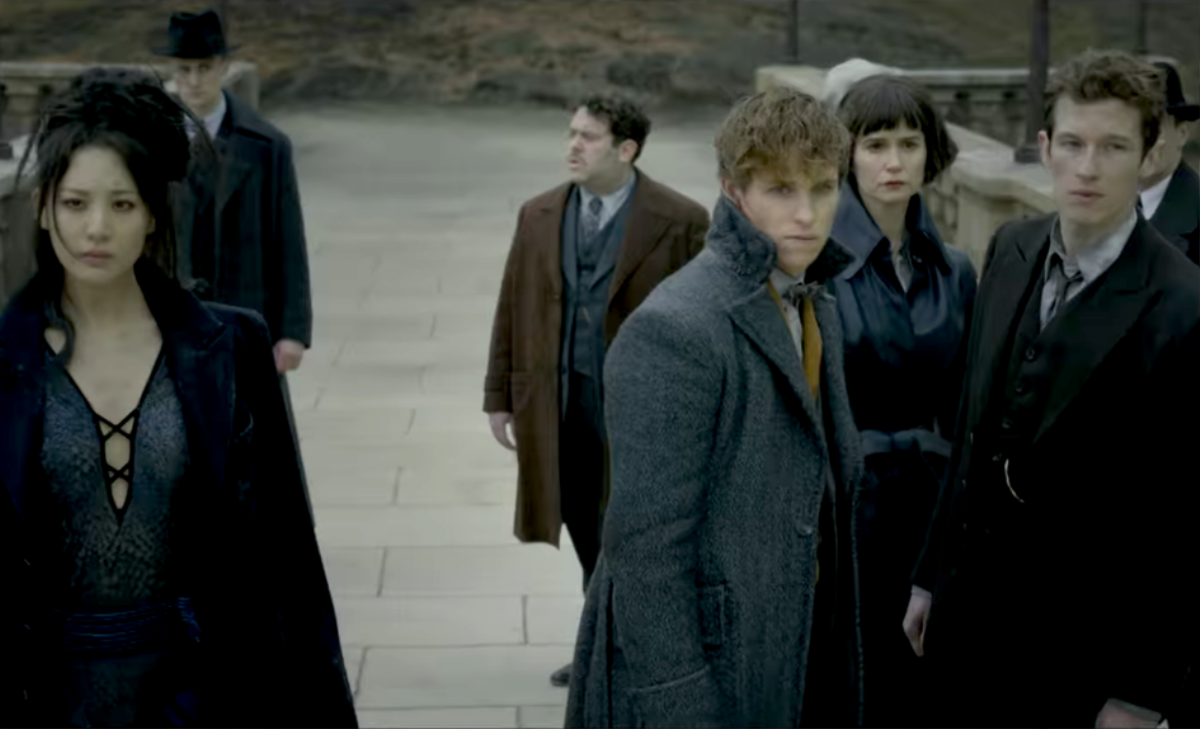 Mổ xẻ 10 tình tiết quan trọng ẩn chứa trong trailer mới của ‘Fantastic Beasts 2′ Ảnh 16