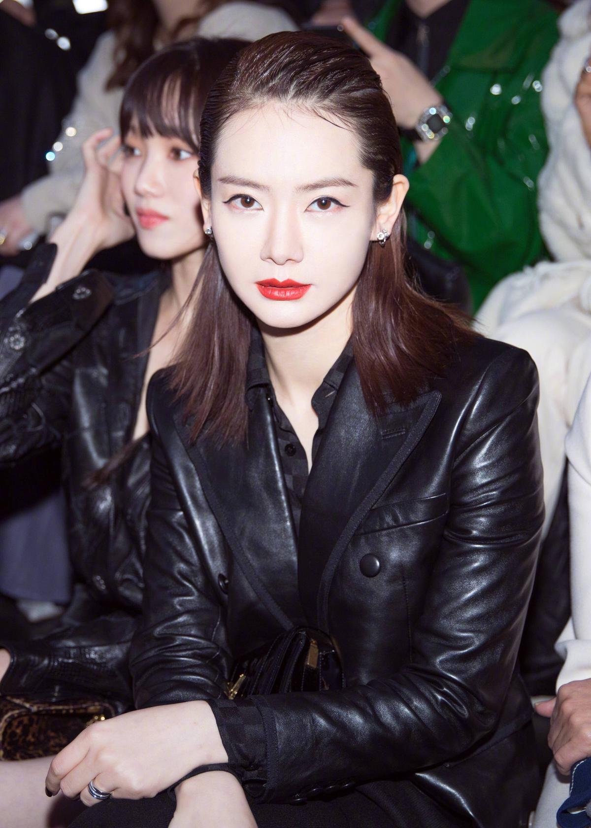 Lâm Tâm Như, Vương Nguyên, Lee Sung Kyung và Ngô Cẩn Ngôn tham dự 'Paris Fashion Week 2018' Ảnh 29