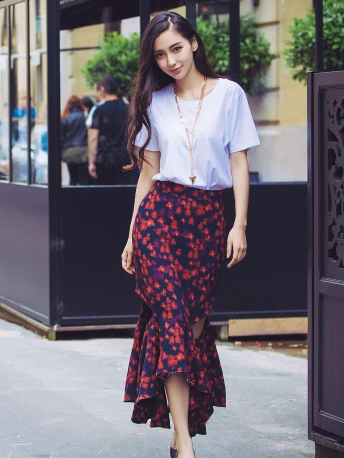 Sang chảnh trên thảm đỏ nhưng streetstyle của Angelababy lại đối lập hoàn toàn như thế này Ảnh 8