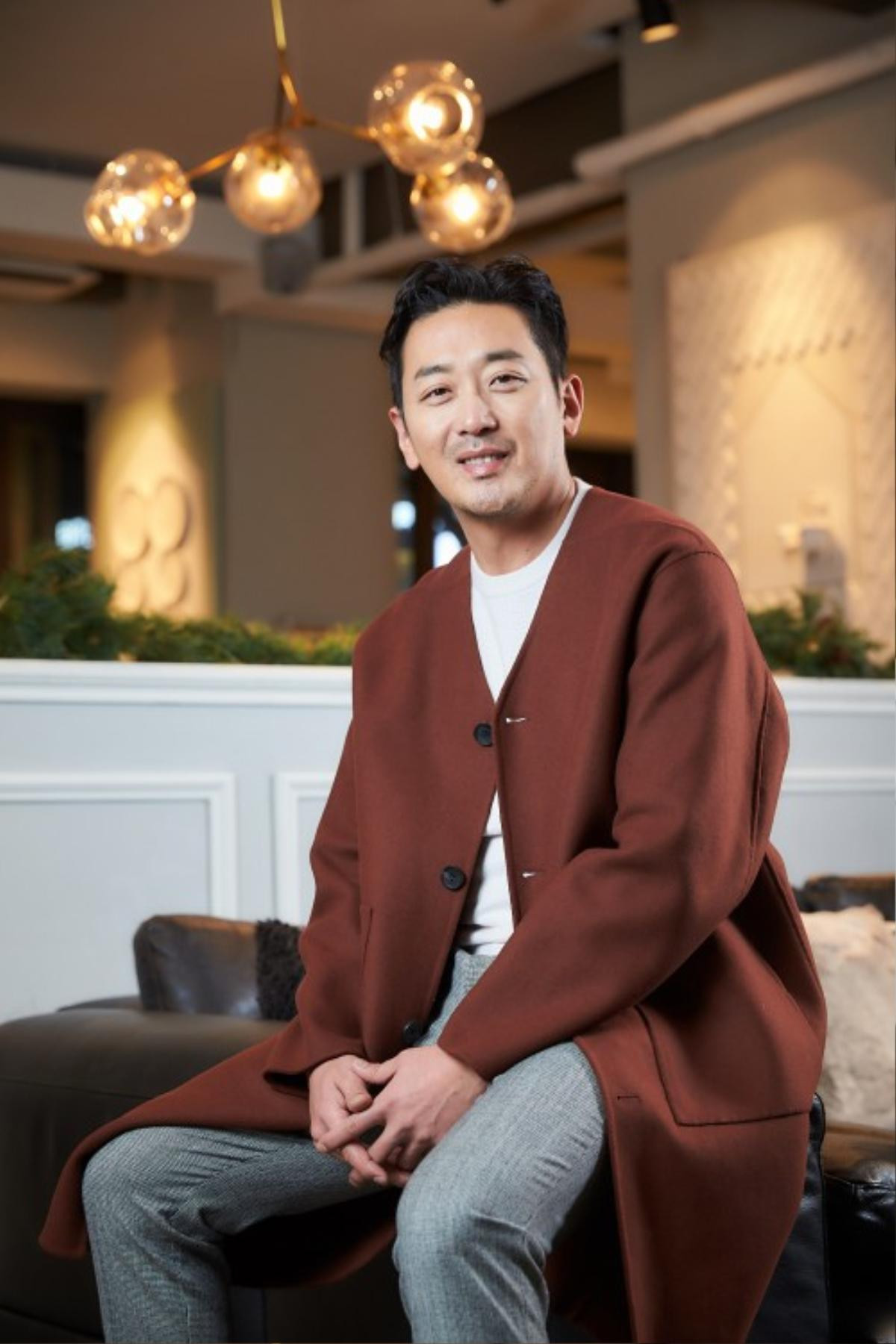 'Thần chết' Ha Jung Woo rời công ty của Jung Woo Sung và Lee Jung Jae - Phải chăng do tin đồn tình cảm với Go Ara? Ảnh 1