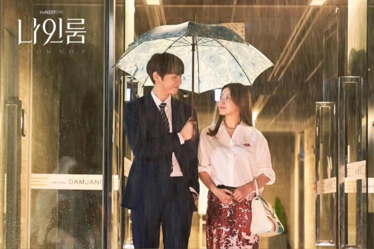 Kim Young Kwang so sánh tương tác tình cảm với Park Bo Young và Kim Hee Sun Ảnh 4