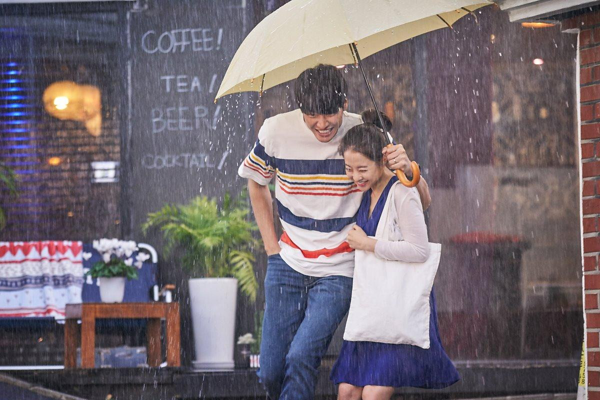 Kim Young Kwang so sánh tương tác tình cảm với Park Bo Young và Kim Hee Sun Ảnh 3