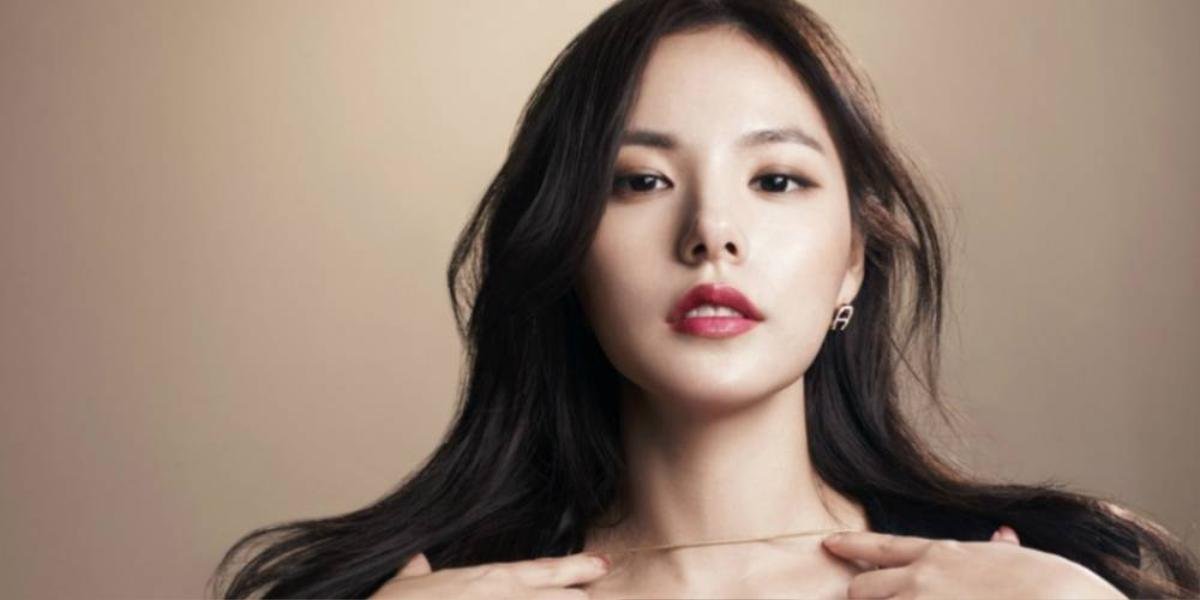 Min Hyo Rin bật mí bí quyết để có lớp trang điểm hoàn hảo cho một buổi sáng bận rộn Ảnh 5